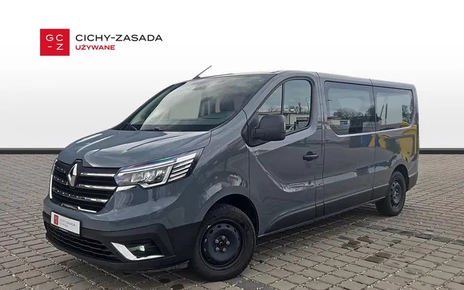 pomorskie Renault Trafic cena 179900 przebieg: 14229, rok produkcji 2023 z Suraż